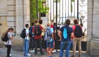 Rallye photo scolaire Retour vers le passé à Bordeaux