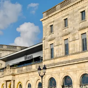 Paysage urbain contemporain à Bordeaux