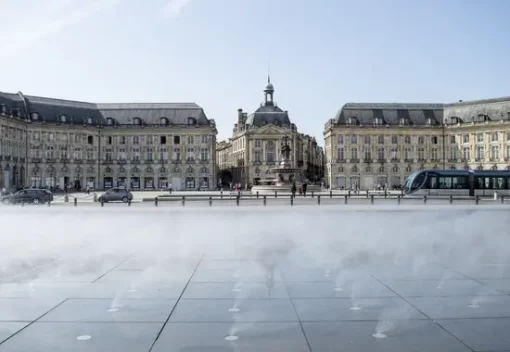 place de la bourse bordeaux miroir deau