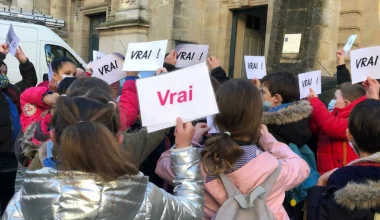 Visite jeu Vrai-Faux pour école primaire à Bordeaux