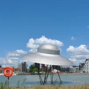 Exploration des Bassins à flot à Bordeaux avec des étudiants